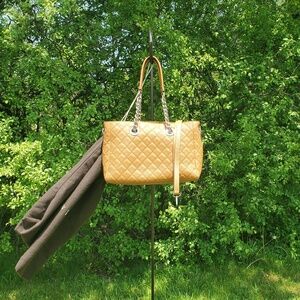 ♻️DONATED ♻️ Ron White  Quilted Hand Bag (with Crossbody option)